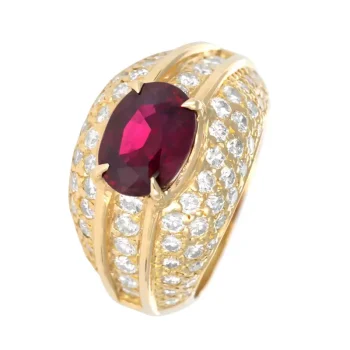 Bague en or avec ruby étincelant